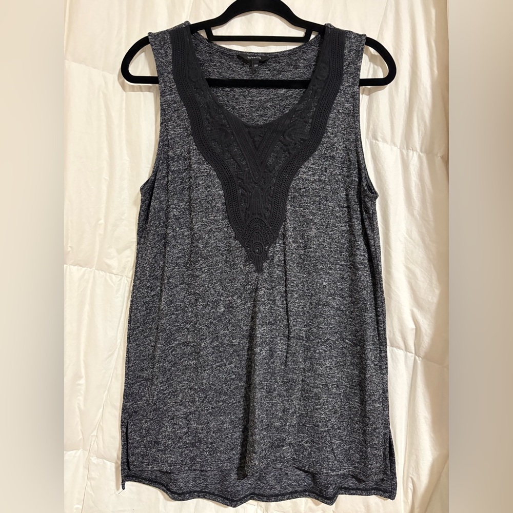 Black lace collared grey tank top